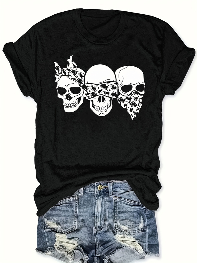 Street Fashion Trends 2026 - 해피 카툰 스컬 티셔츠, 루즈핏, 라운드넥,